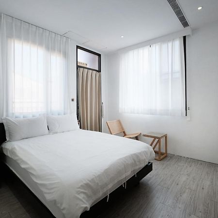 Journey Hostel Тайнань Екстер'єр фото