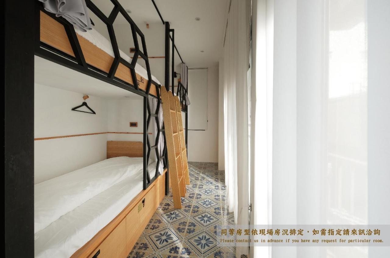 Journey Hostel Тайнань Екстер'єр фото