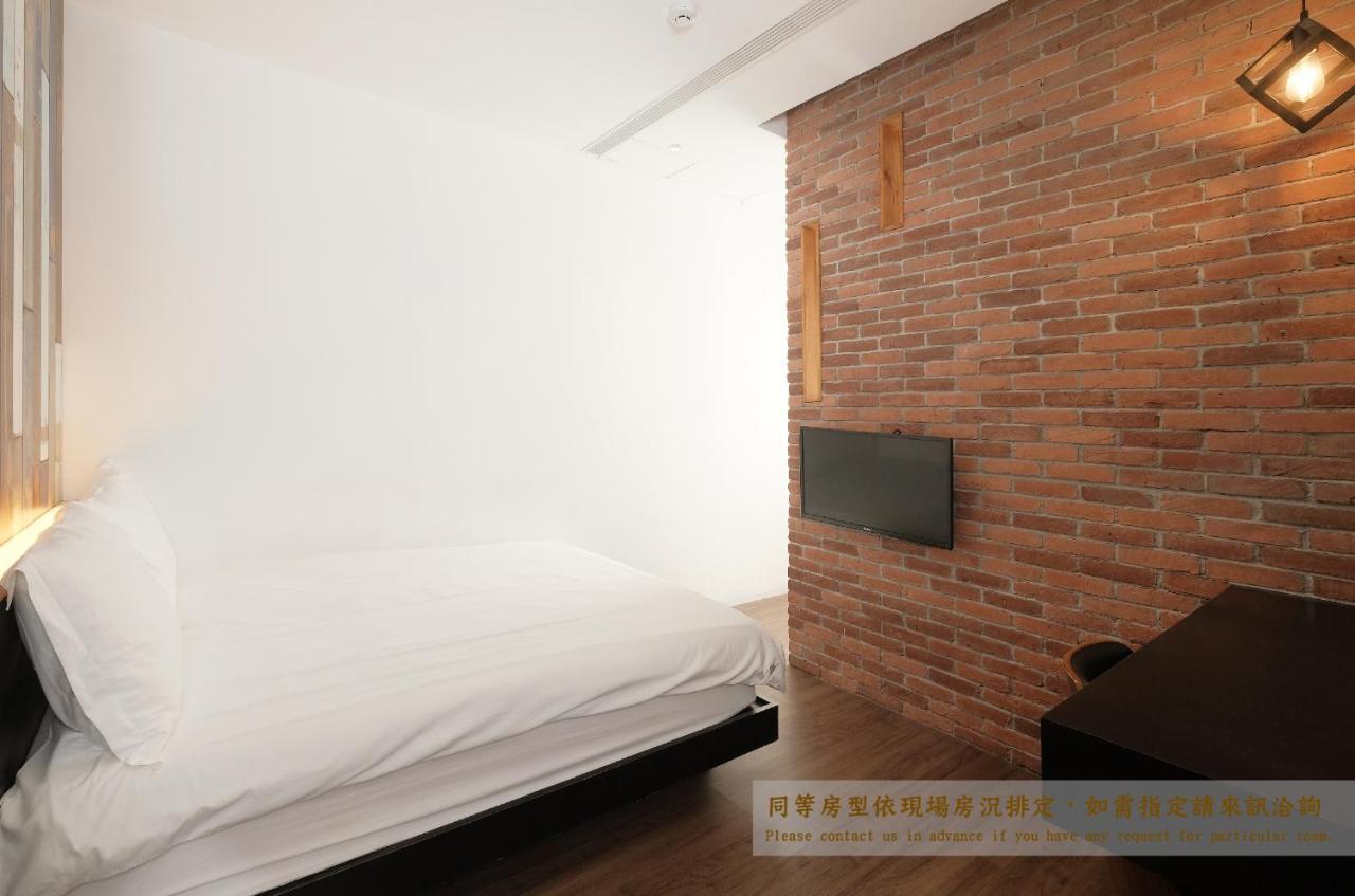 Journey Hostel Тайнань Екстер'єр фото